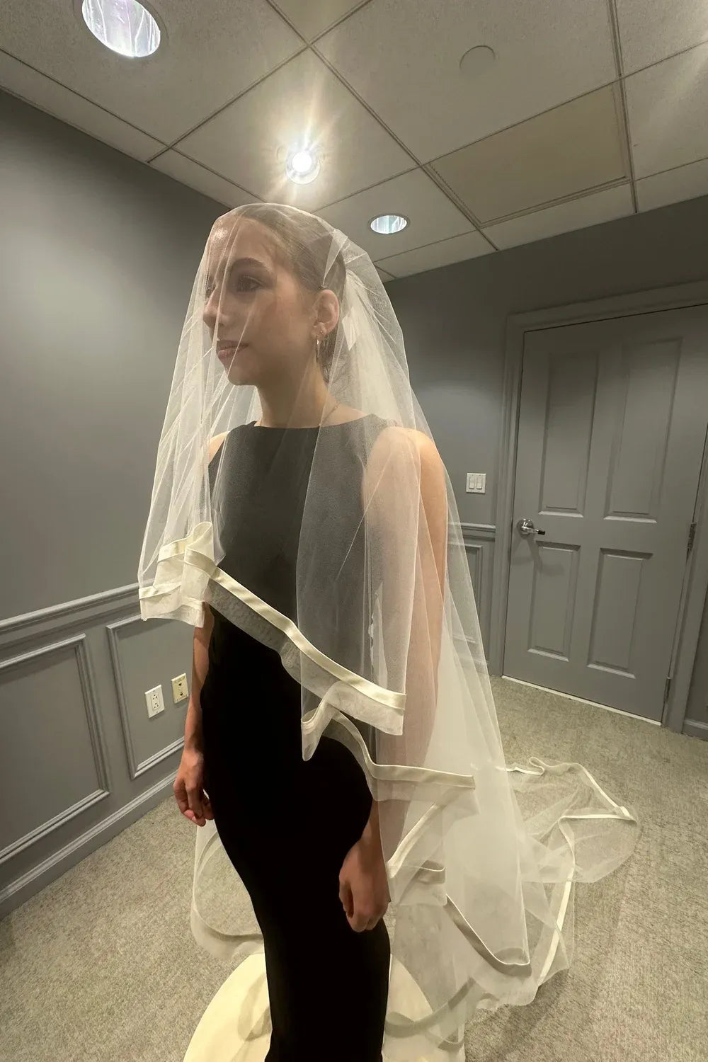 Lazaro Satine with Veil 7