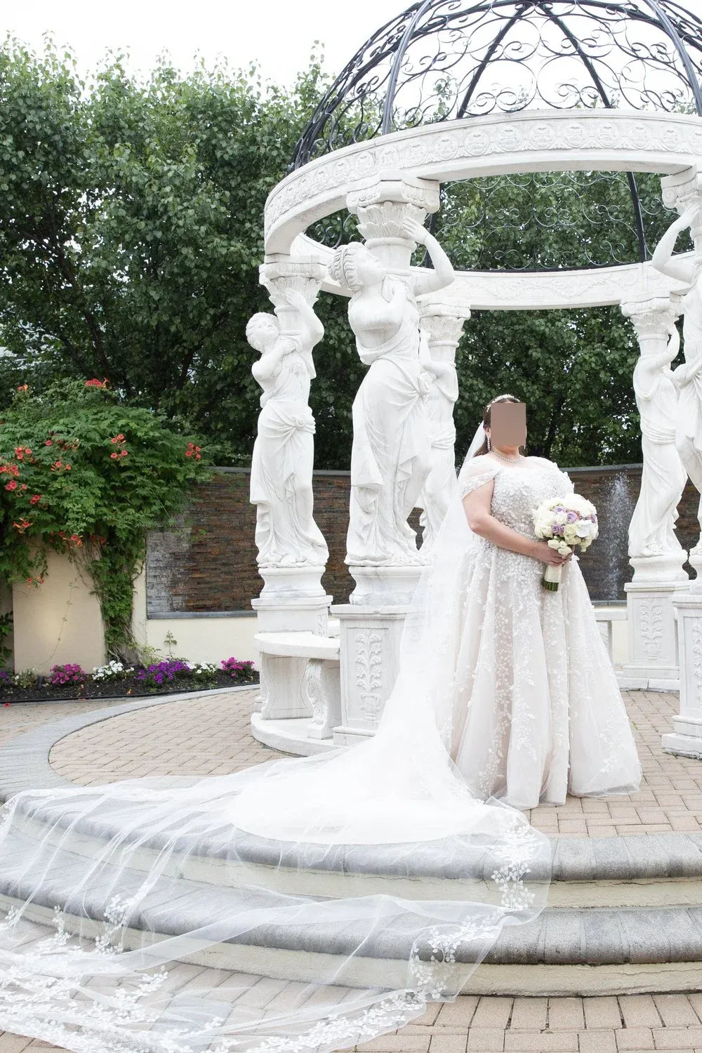 Randy Fenoli Goddess with Veil 1