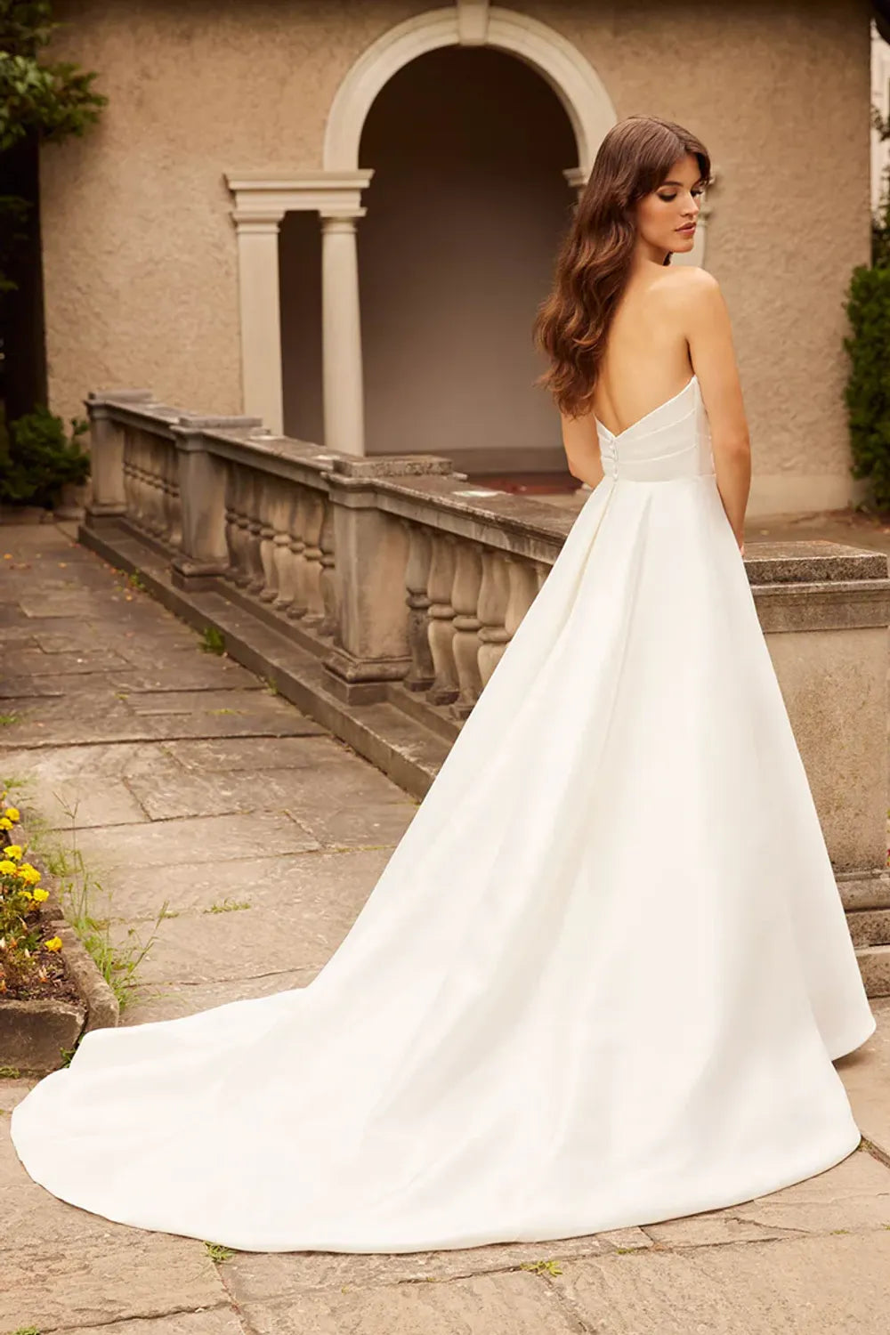 Paloma Blanca P5033 with Veil 1
