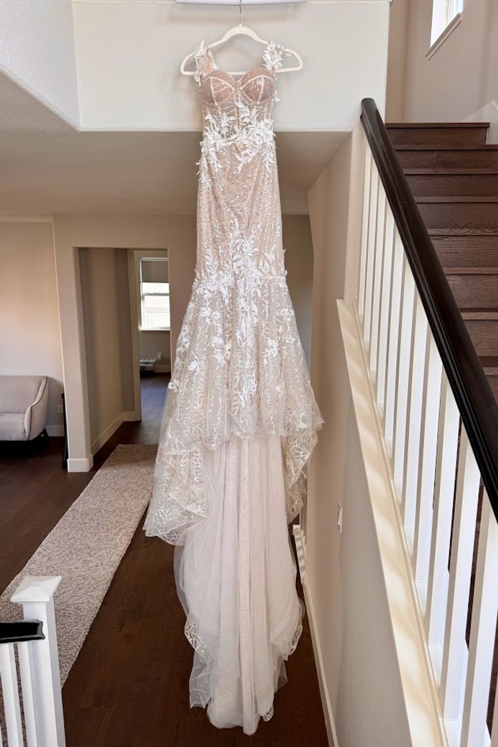 Berta COMO 22-16 with Detachable Sleeves and Veil 8
