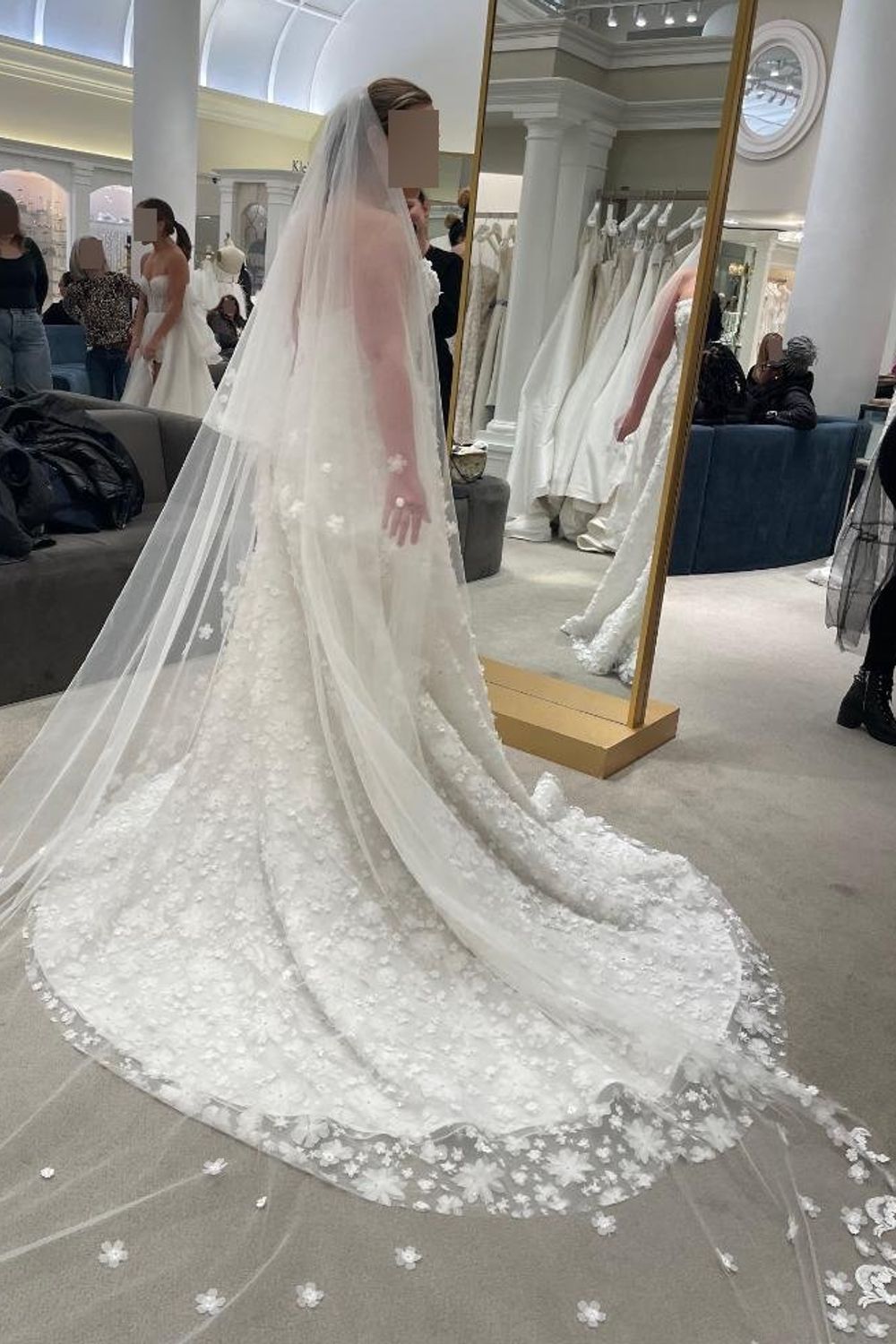 Sareh Nouri Messina with Veil 11