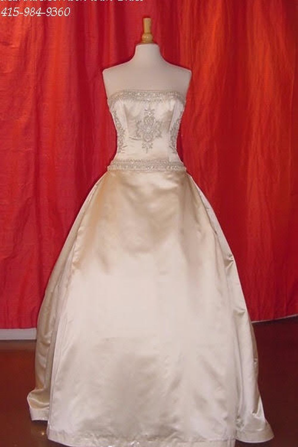 used Reem Acra 9935 Wedding Dress