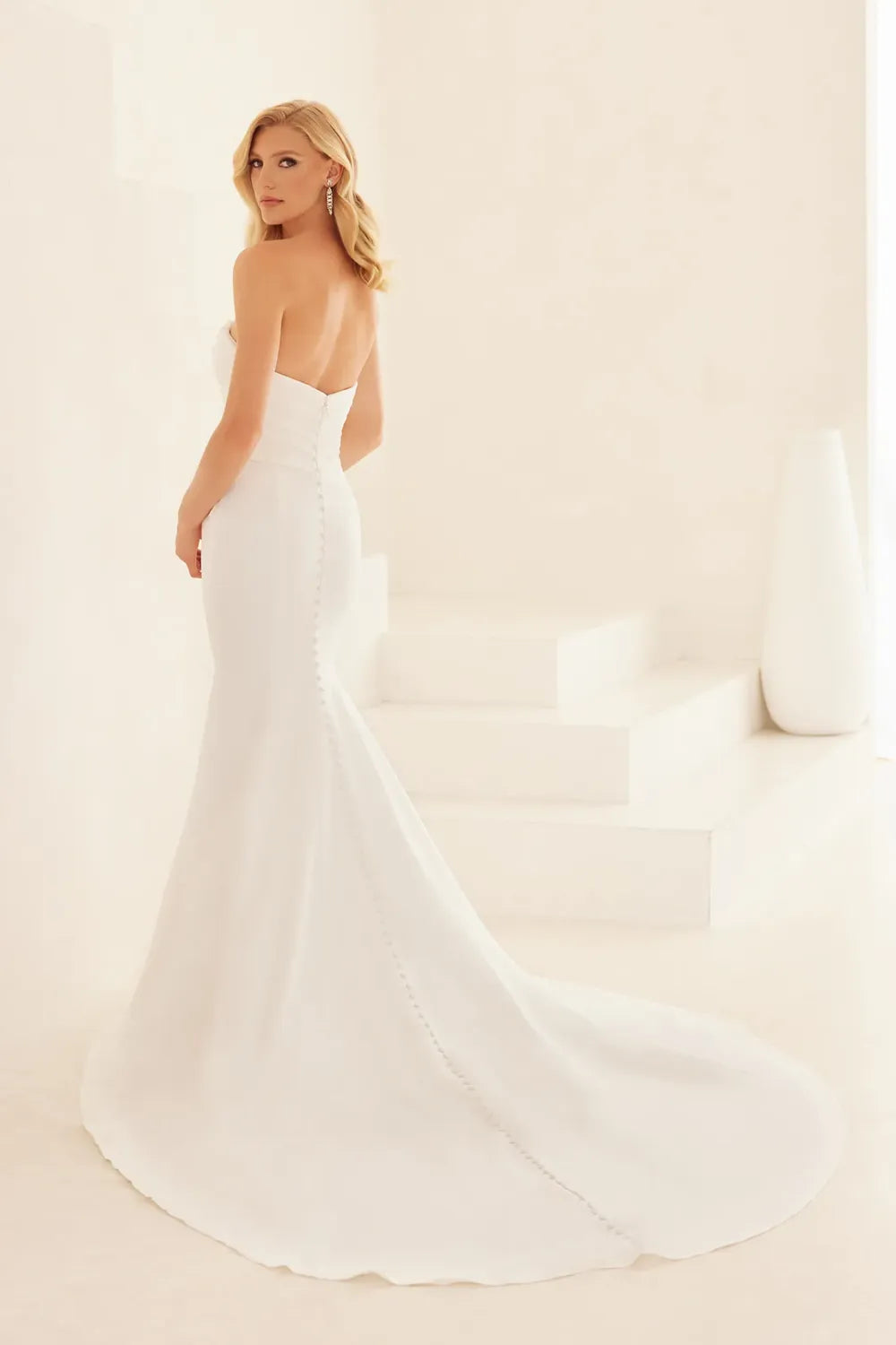Mikaella 2435 with Veil 8
