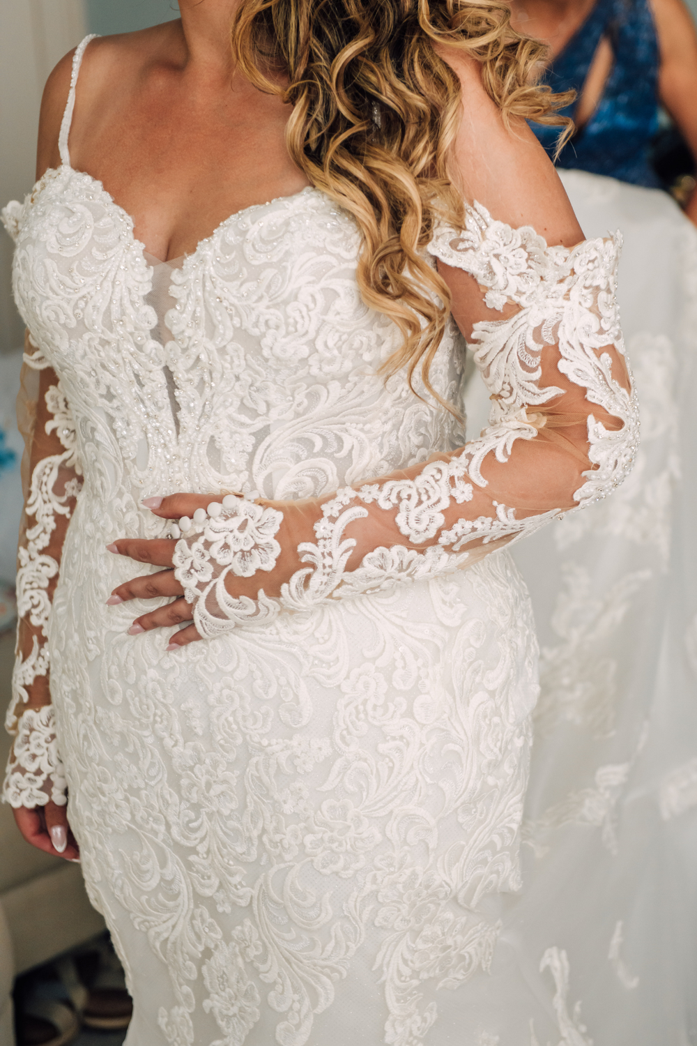 Maggie Sottero Fiona with detachable Overskirt and Sleeves 7