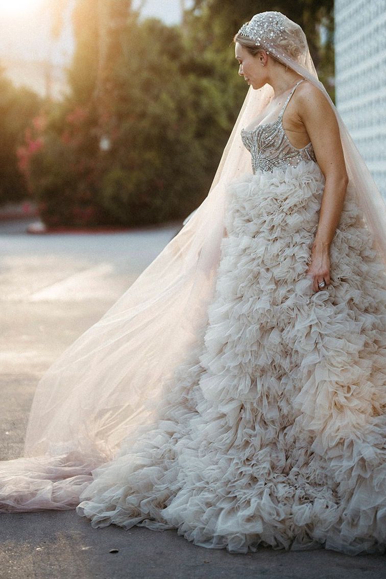 Used KYHA PAVEL Wedding Dress