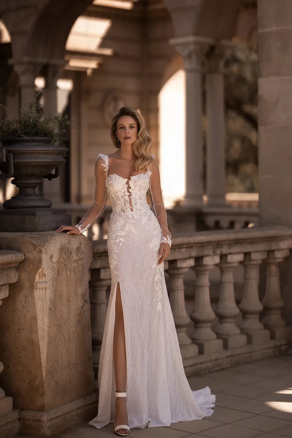 Sample Aria Bride Delana Wedding Dress Sample Aria Bride Delana Wedding Dress