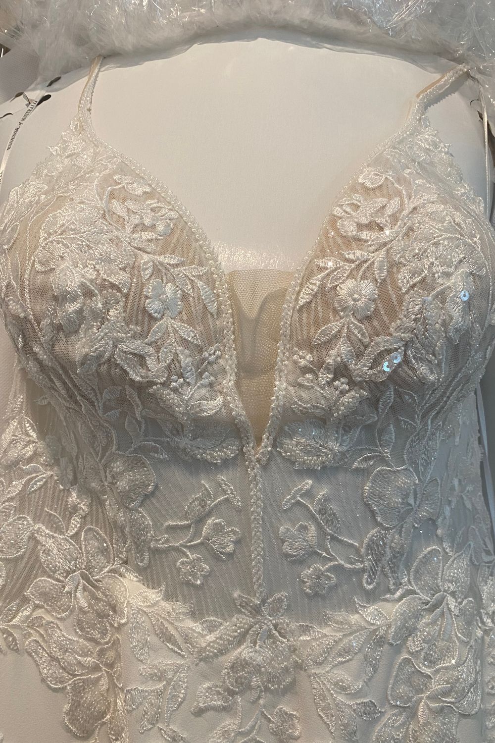 Essense of Australia D3063 5