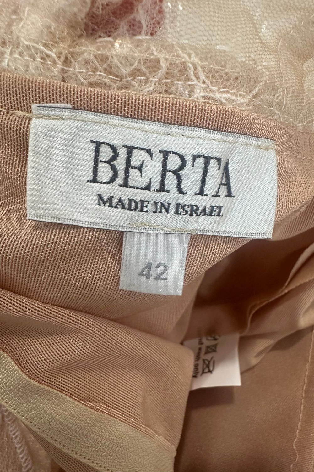 Berta Privee 22- P08 6