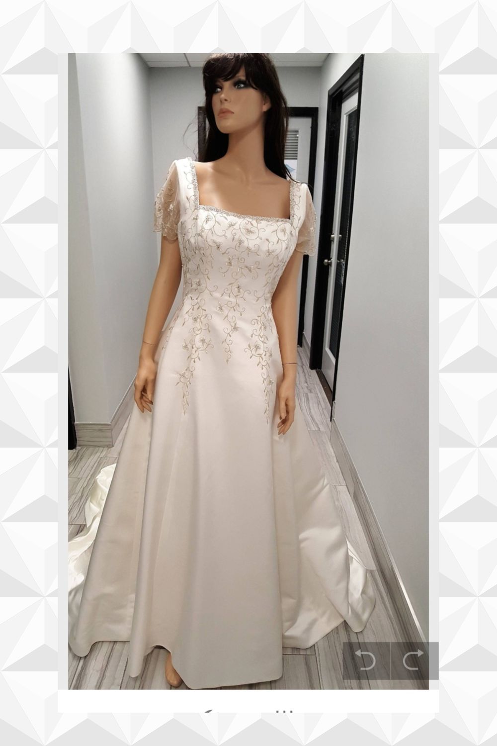 Never Worn Private Collection WJ3805 Wedding Dress