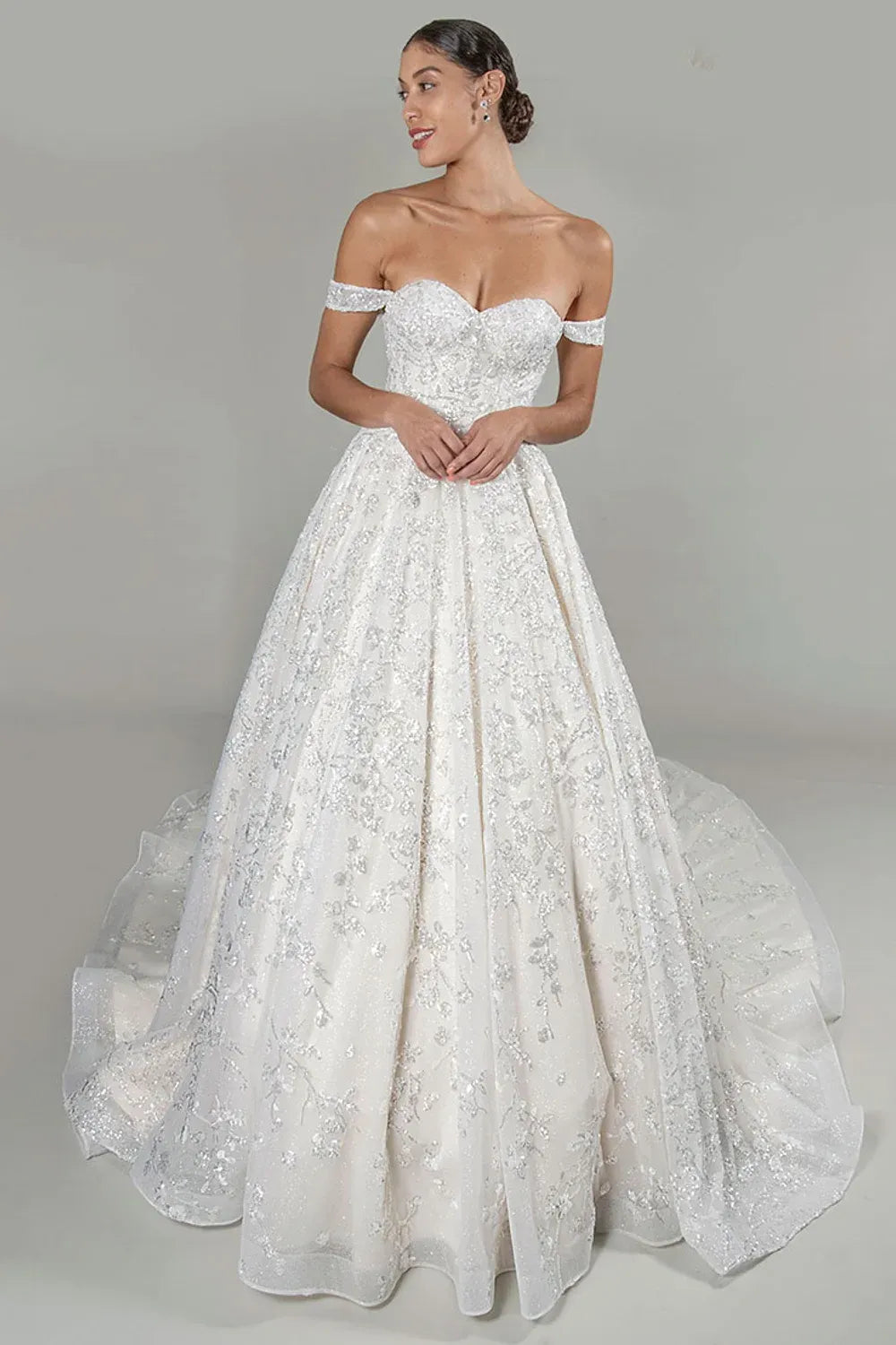Sample Victor Harper VH483 Wedding Dress