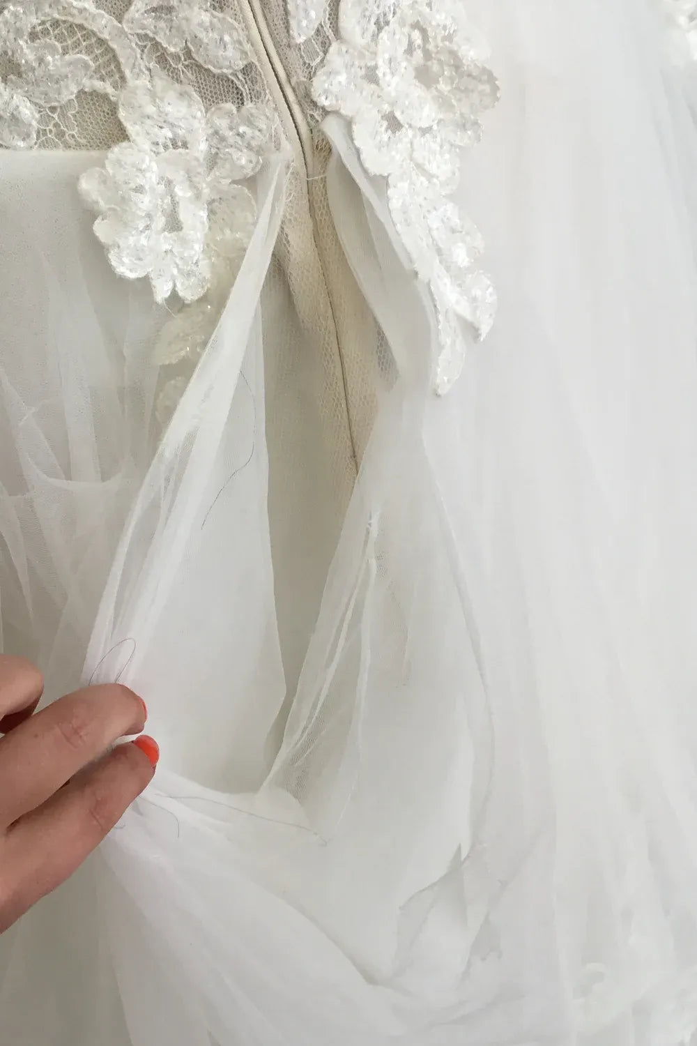 P BY PNINA TORNAI 2118 5