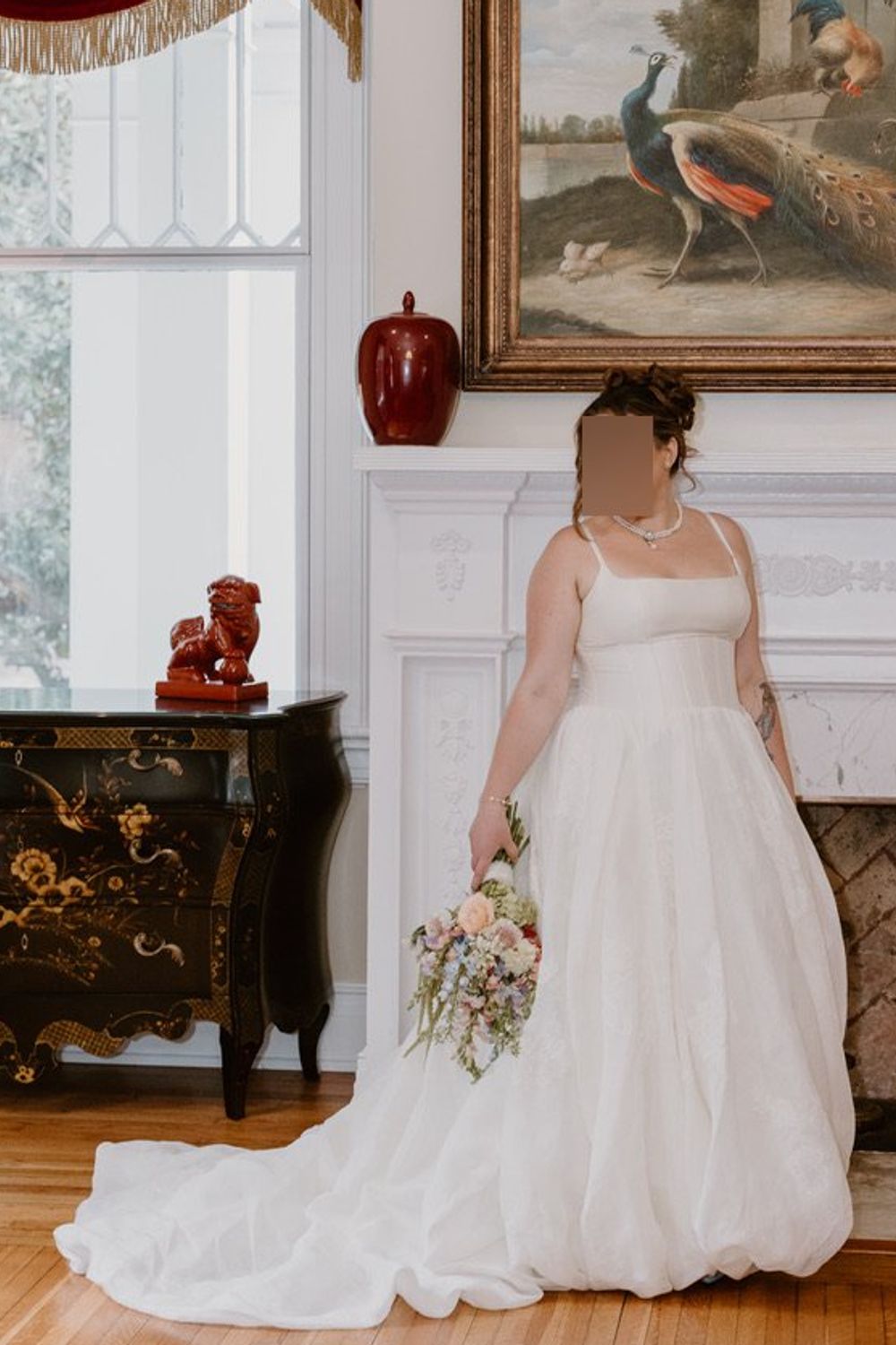 used Danielle Frankel Leighton with Veil Wedding Dress
