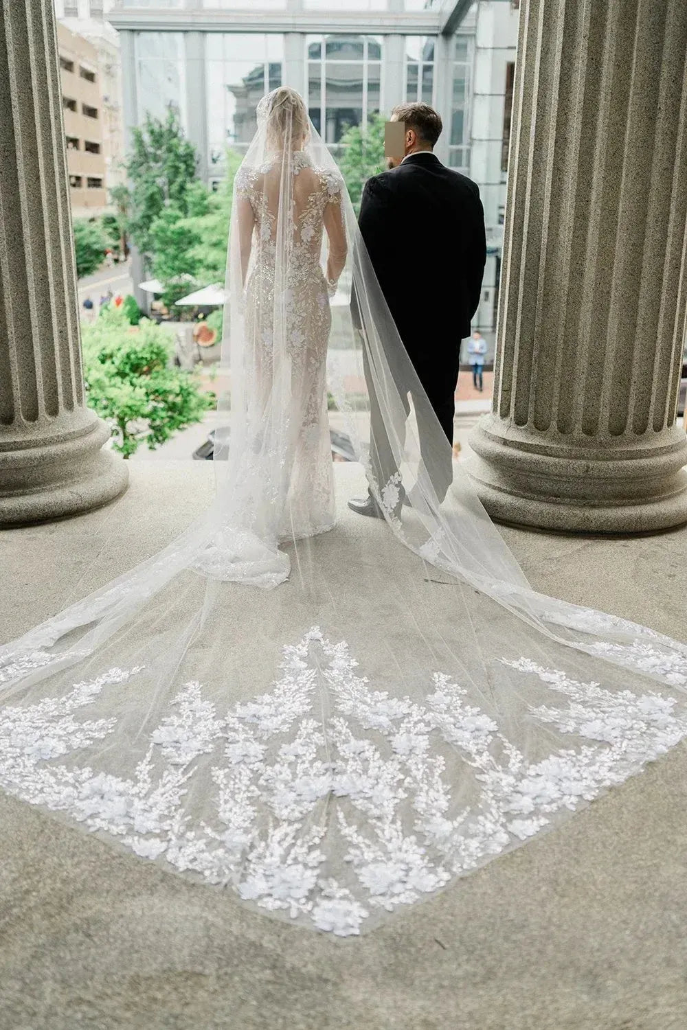 Pnina Tornai 4963T with Veil 4