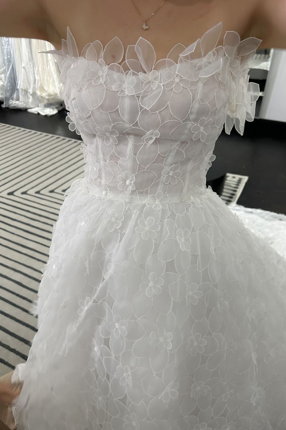Monique Lhuillier Regency 4