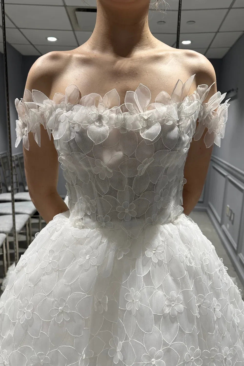 Monique Lhuillier Regency 4