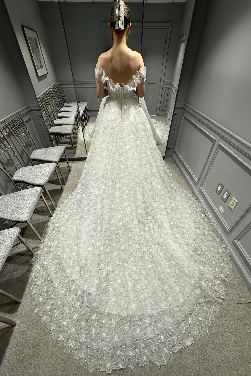 Monique Lhuillier Regency 5