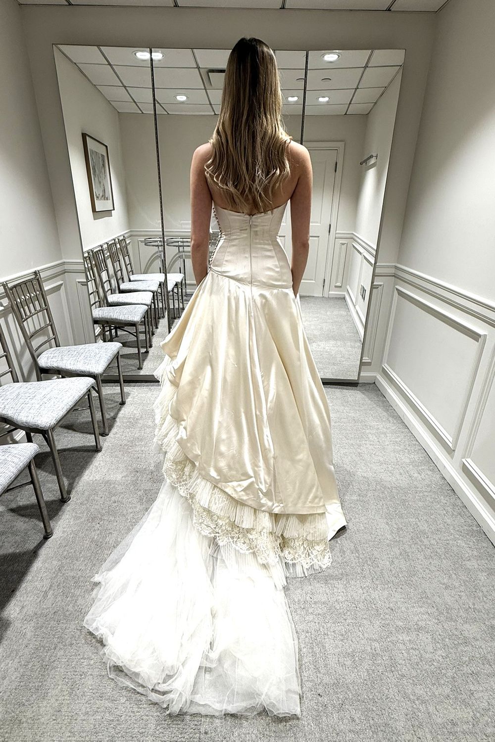 Amsale M567 with Veil 9