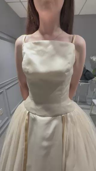 Vera Wang Dress