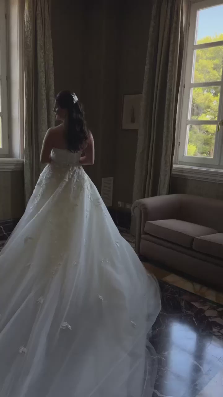Look 5 2023 w/ Veil