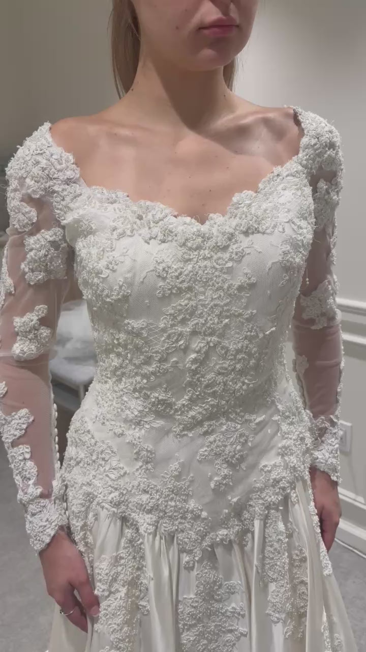 Vera Wang Wedding Dress