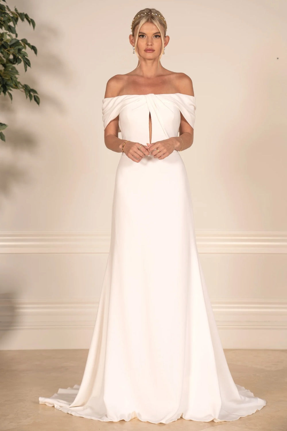 The New Neutral: Why Olive Green & Silk Fabrics Are Redefining Bridesmaid Style