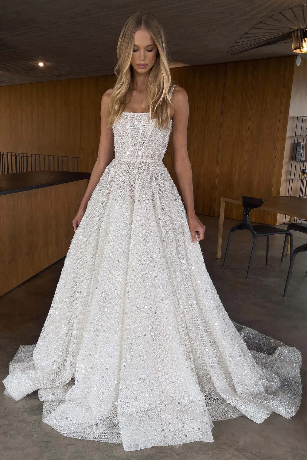 The Mod Bride: Embracing 1960s Wedding Dress Elegance