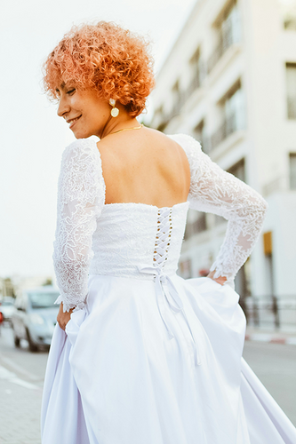 When is the Best Time to Sell Your Wedding Dress?