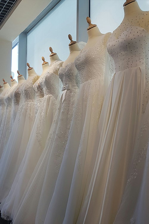 Navigating Designer Wedding Dress Consignment