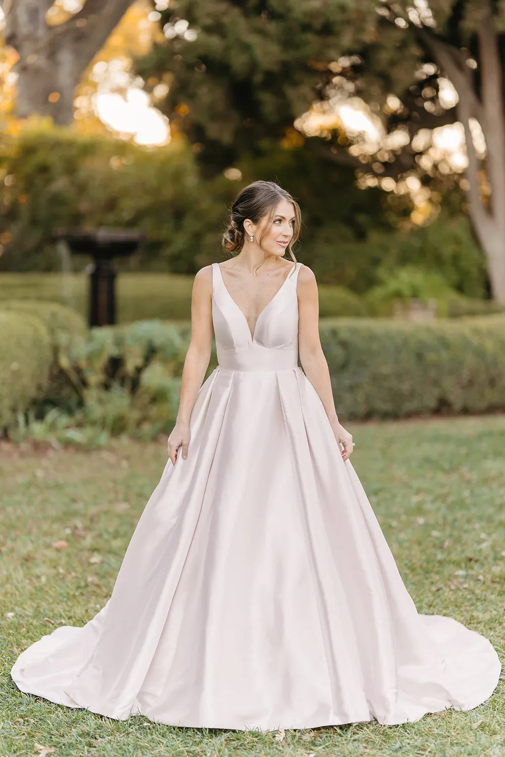 Effortless Elegance: Plus Size Summer Wedding Guest Style