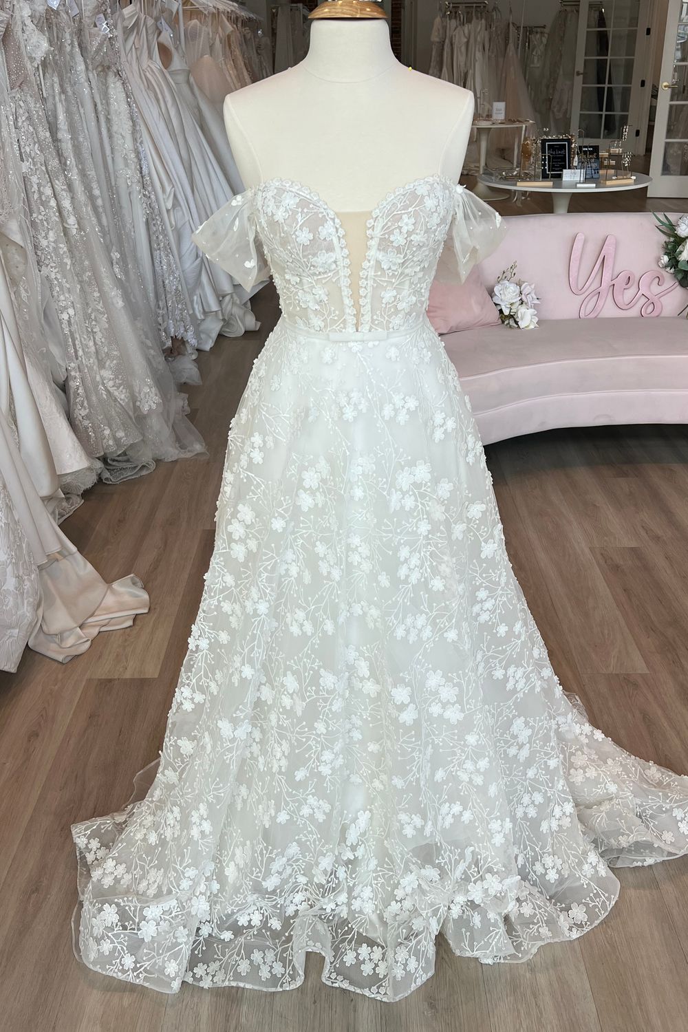 White April Bridal: Understated Elegance for Under $900