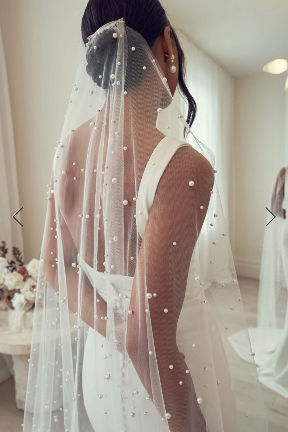 The Pearl-Lined Veil: A Timeless Bridal Detail Worth Every Moment
