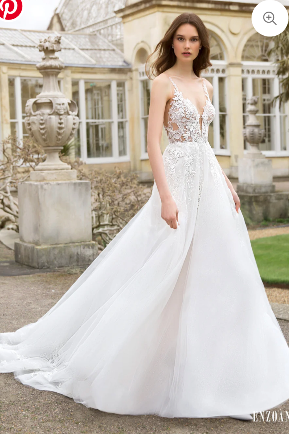 The Art of Effortless Elegance: Enzoani's A-Line Mastery