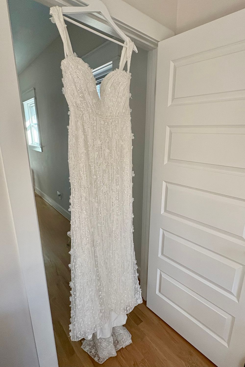 Sculptural & Serene: Alena Leena Bridal's Sheath Gowns