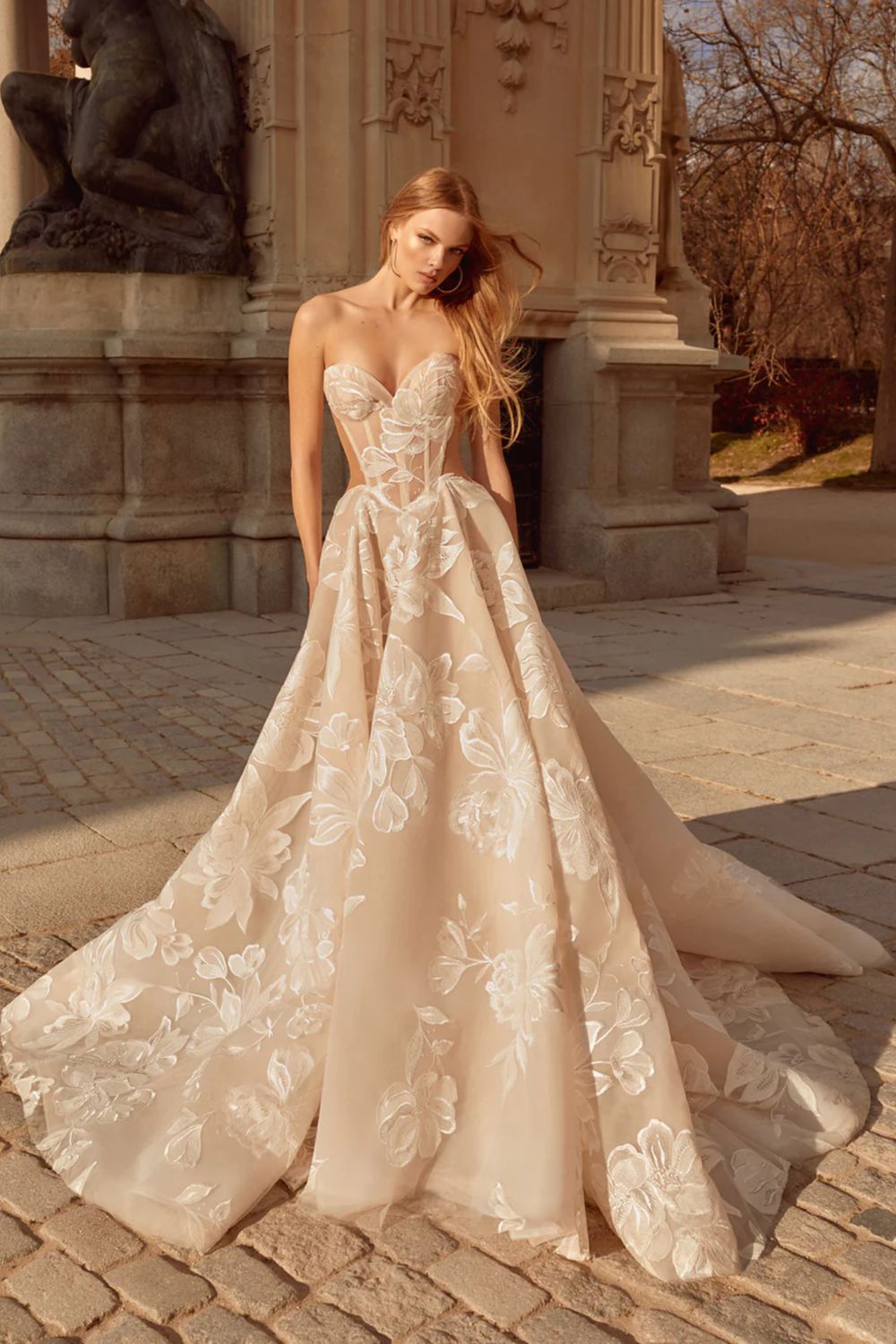 The Art of Israeli Couture: Galia Lahav's Theatrical Romance