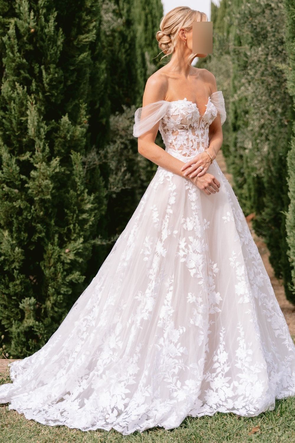 Inside NYC's Premier Bridal District: Your Guide to Designer Wedding Dress Shopping