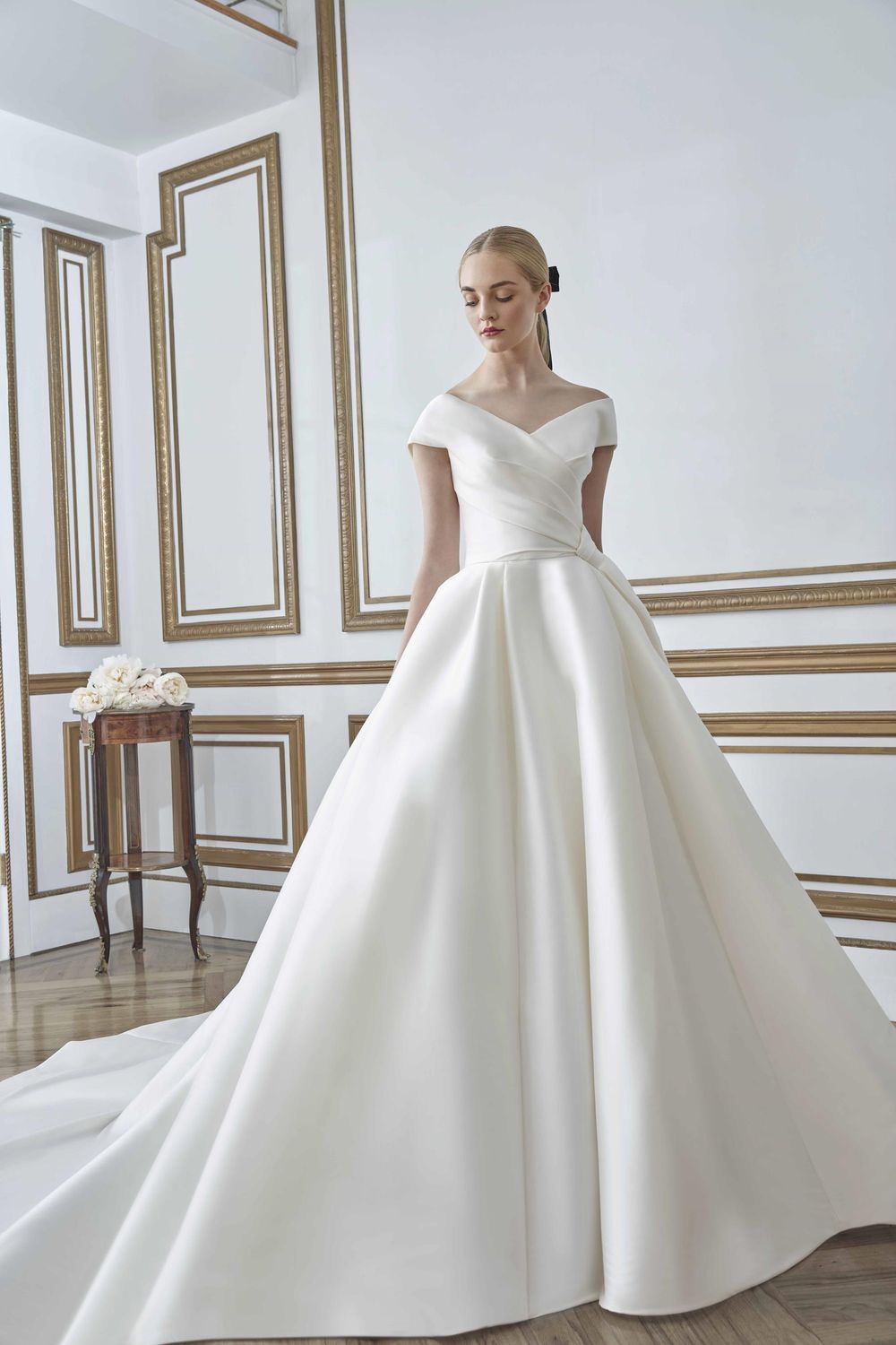 The Curator's Choice: Exceptional Gowns That Define Bridal Excellence