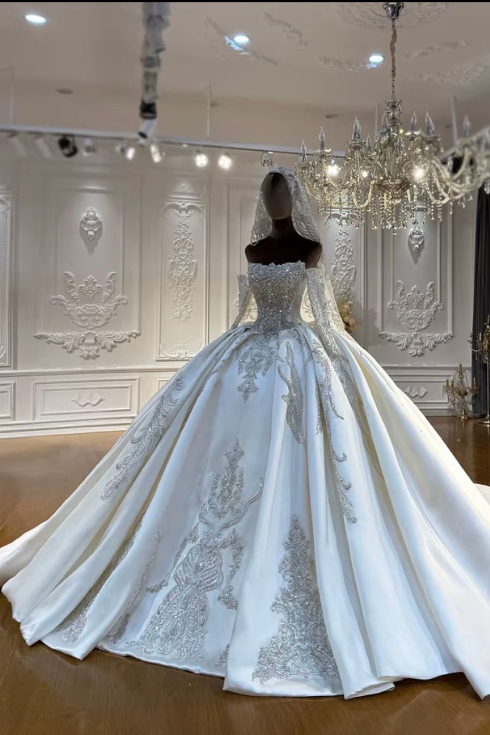 The Princess Effect: Amanda Novias Ball Gowns Worth Every Inch of Tulle