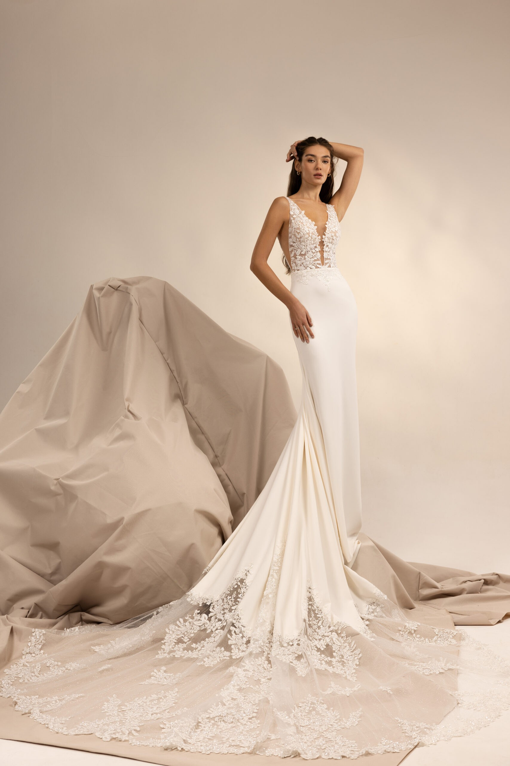 The Narcisa Effect: Why Giovanna Alessandro's Fit and Flare Is a Bridal Masterclass