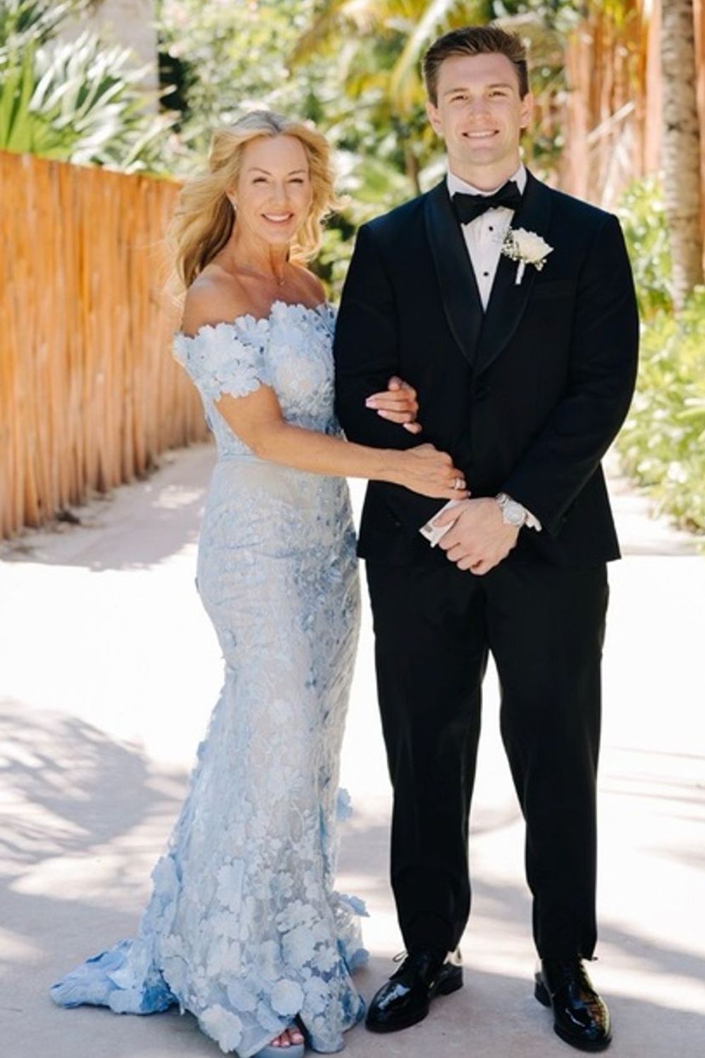 Daymor Couture for Less: The Art of Accessible Luxury in Bridal
