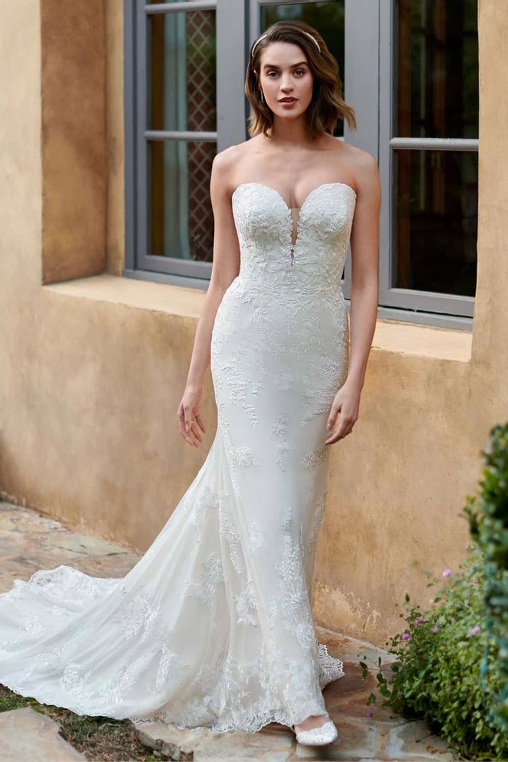 Effortless Elegance: Kenneth Winston's Modern Sheath Collection