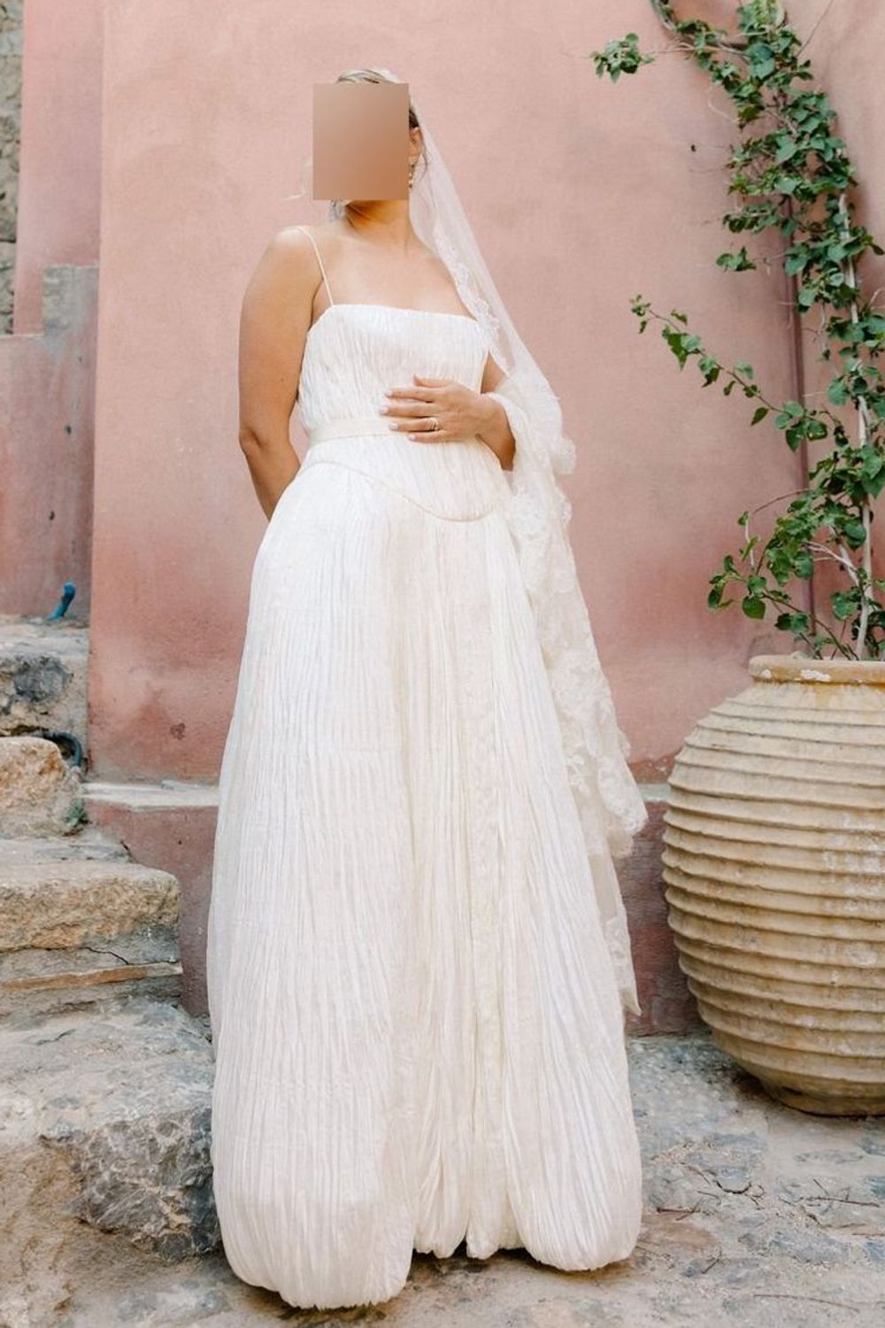 The Art of Proportion: High to Low Waist Wedding Dresses That Redefine Romance