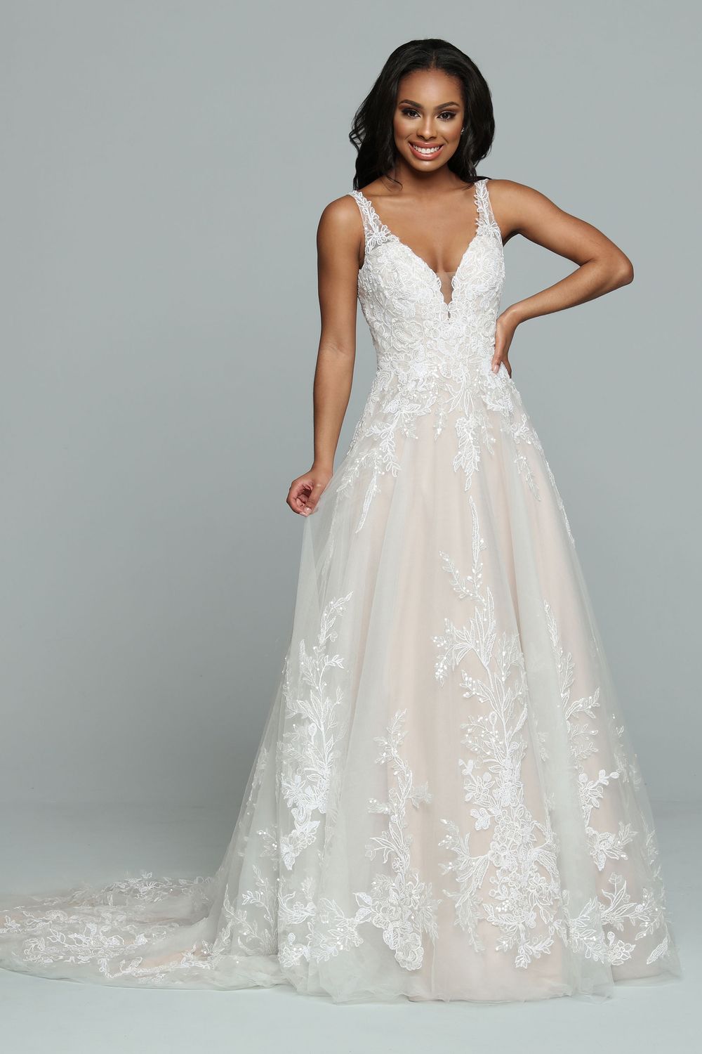 DaVinci Bridal: Where Italian Craftsmanship Meets Timeless Romance