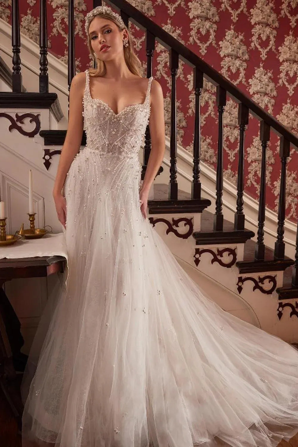 The Timeless Appeal of L'amour's A-Line Mastery