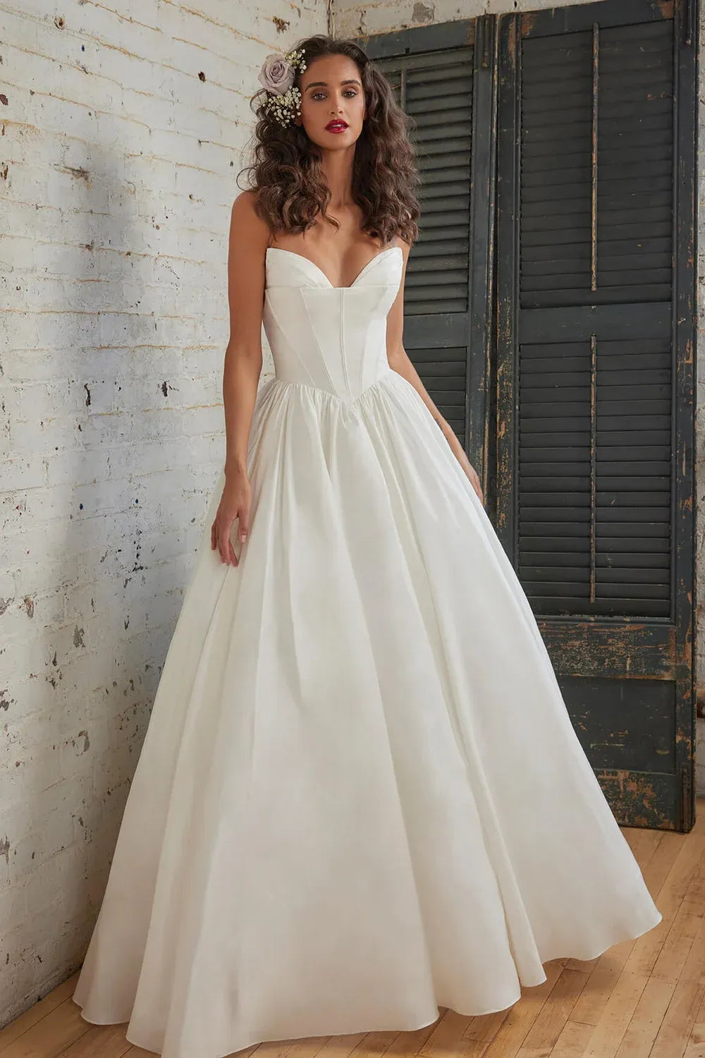 Calla Blanche Under $1,750: Where Accessible Luxury Meets Bridal Dreams