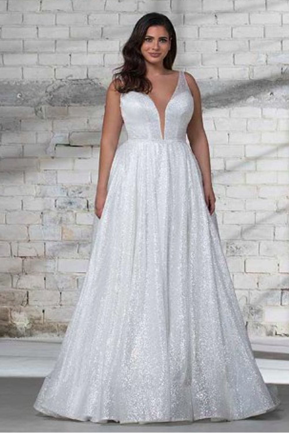 The Timeless Allure of Floor-Length Wedding Gowns