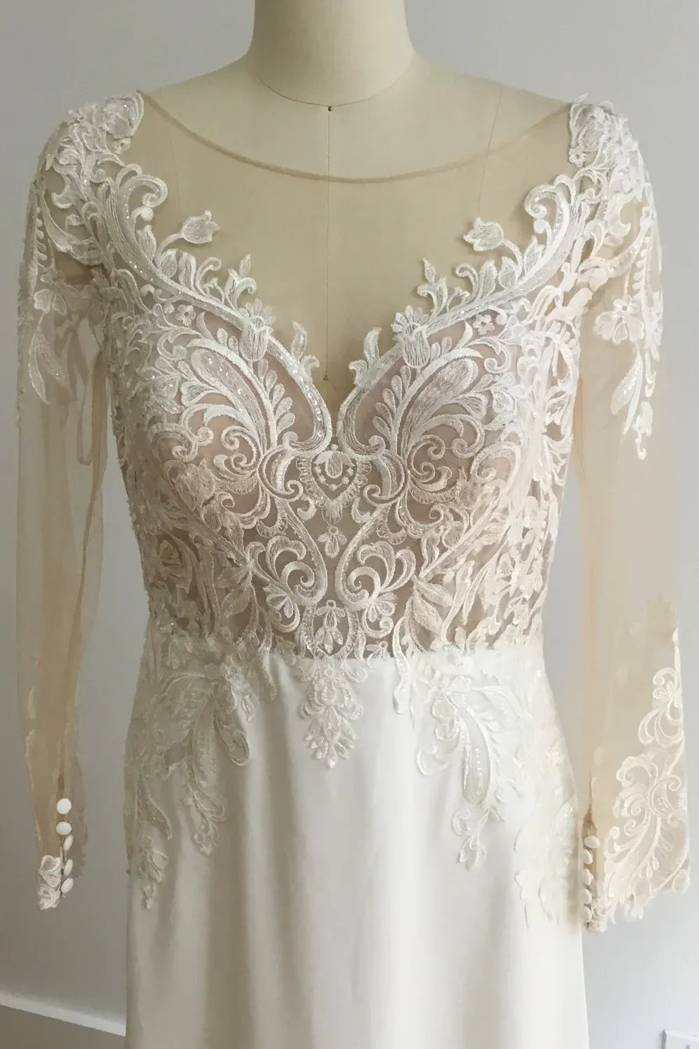 Pronovias YUSHAN-NOLINE 2