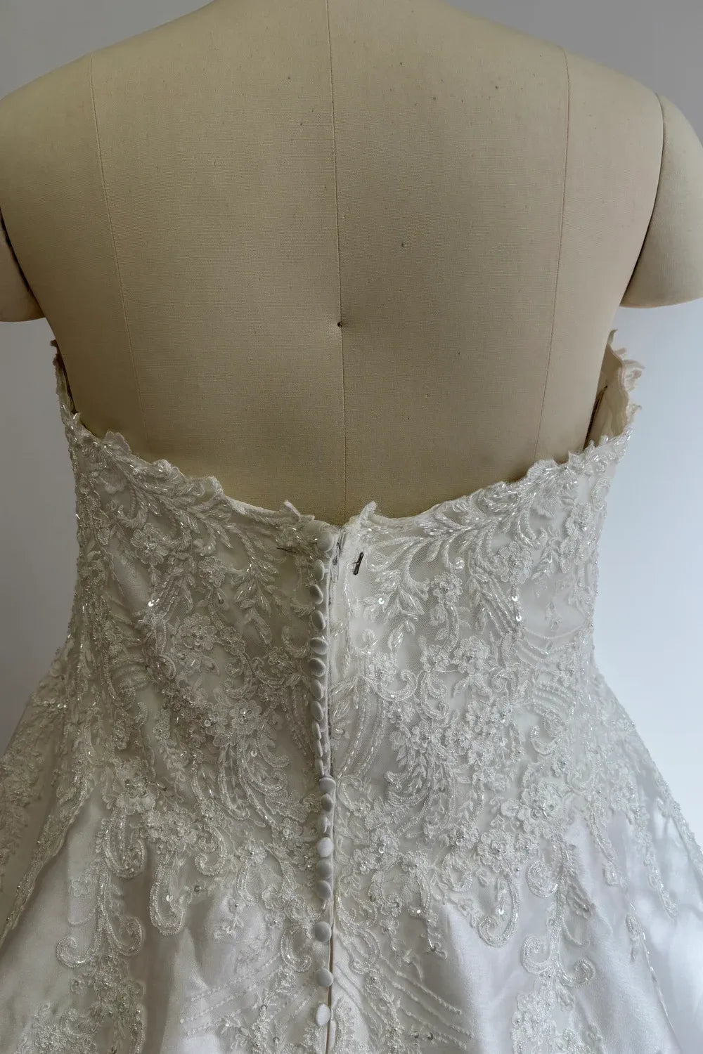 Maggie Sottero Ramira XS 3