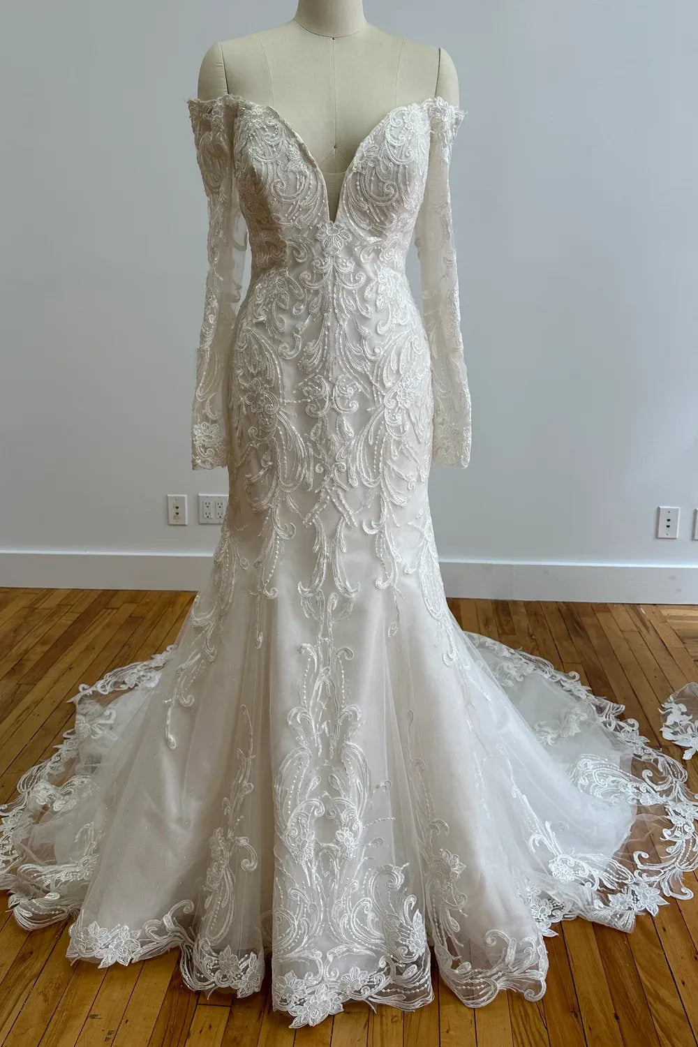Maggie Sottero Viola-A01 0