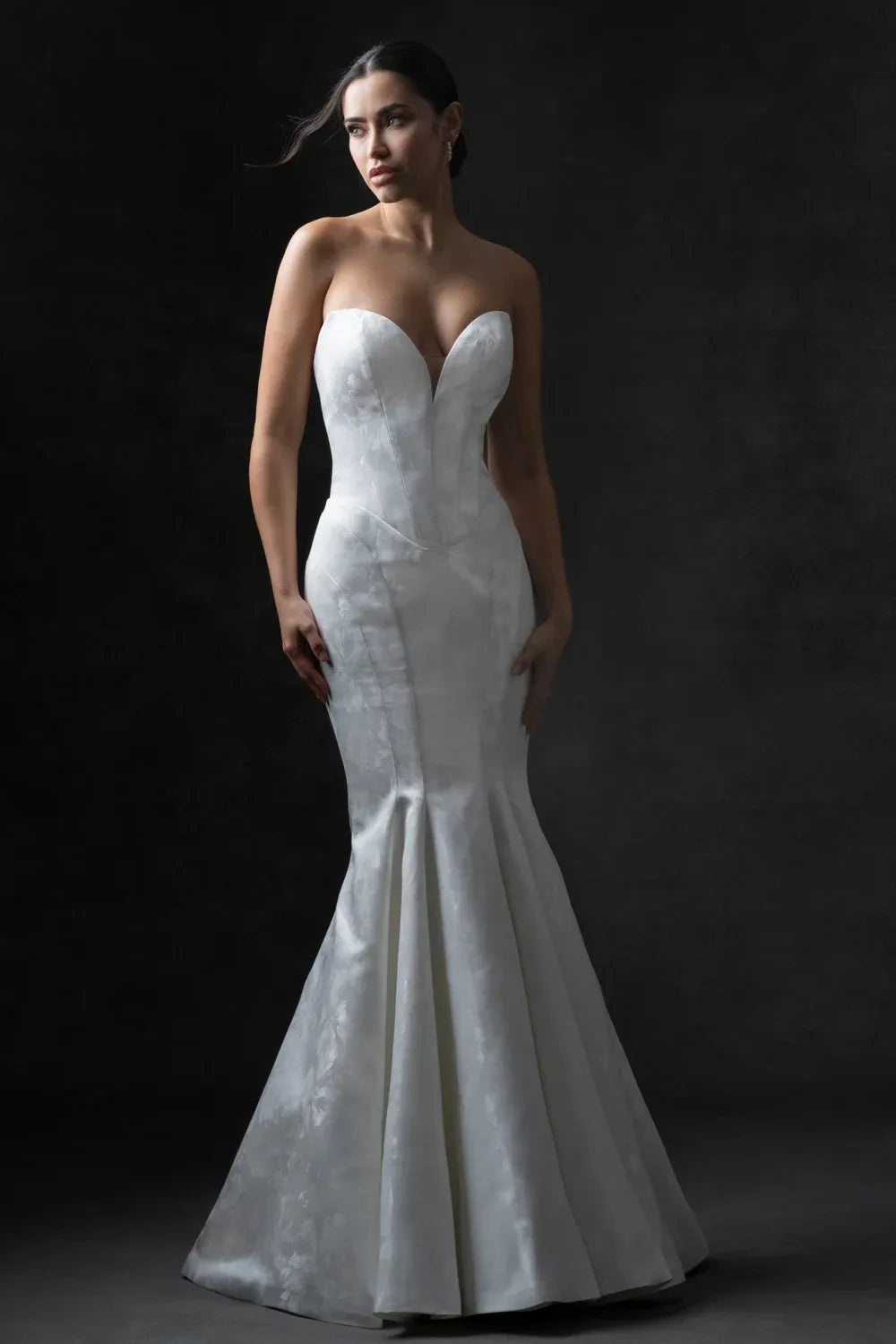 Allure Bridals C746 0