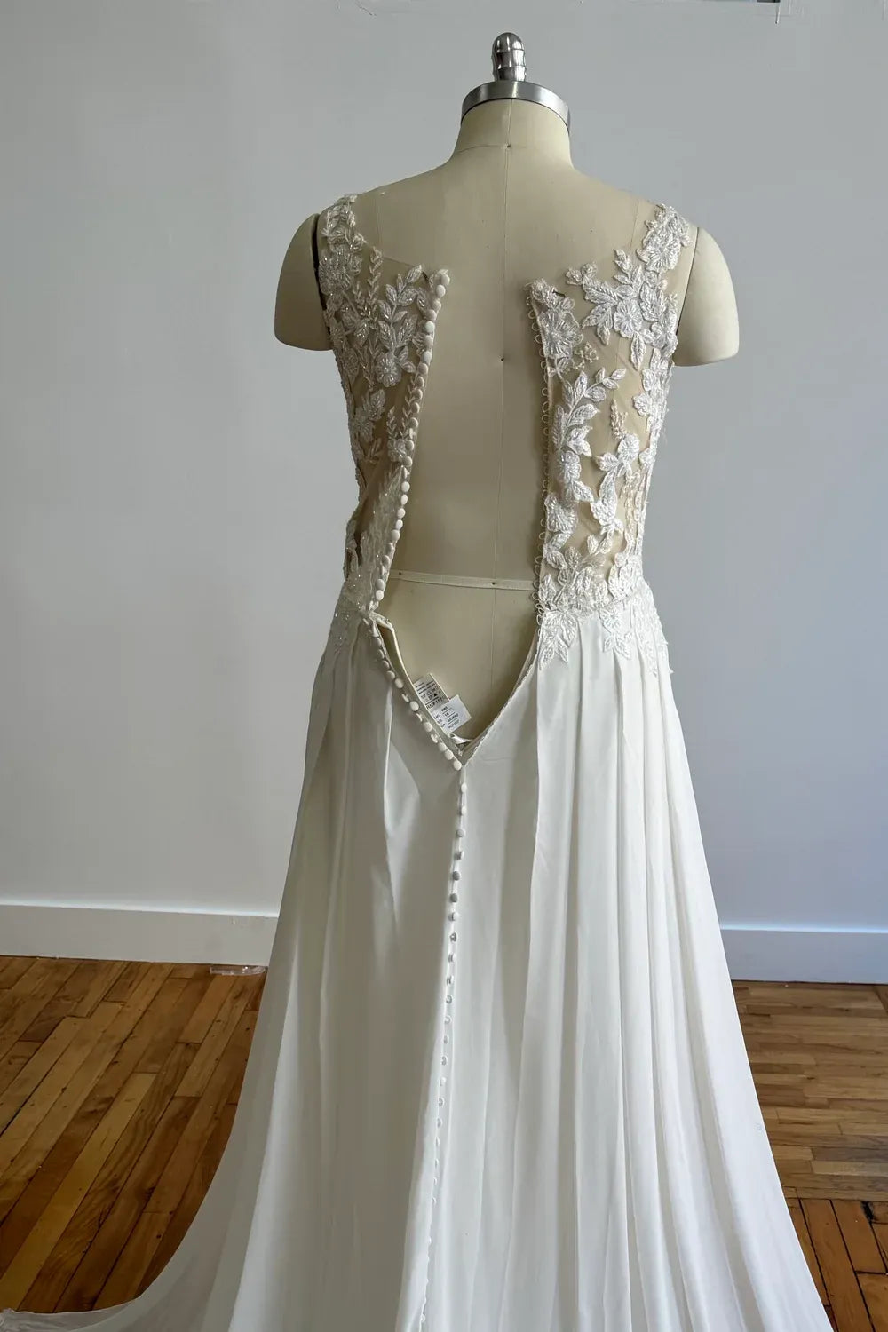 Allure Bridals 9905XS 3